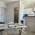 Vue 3 Personnes Ar000-c04 Appartement *